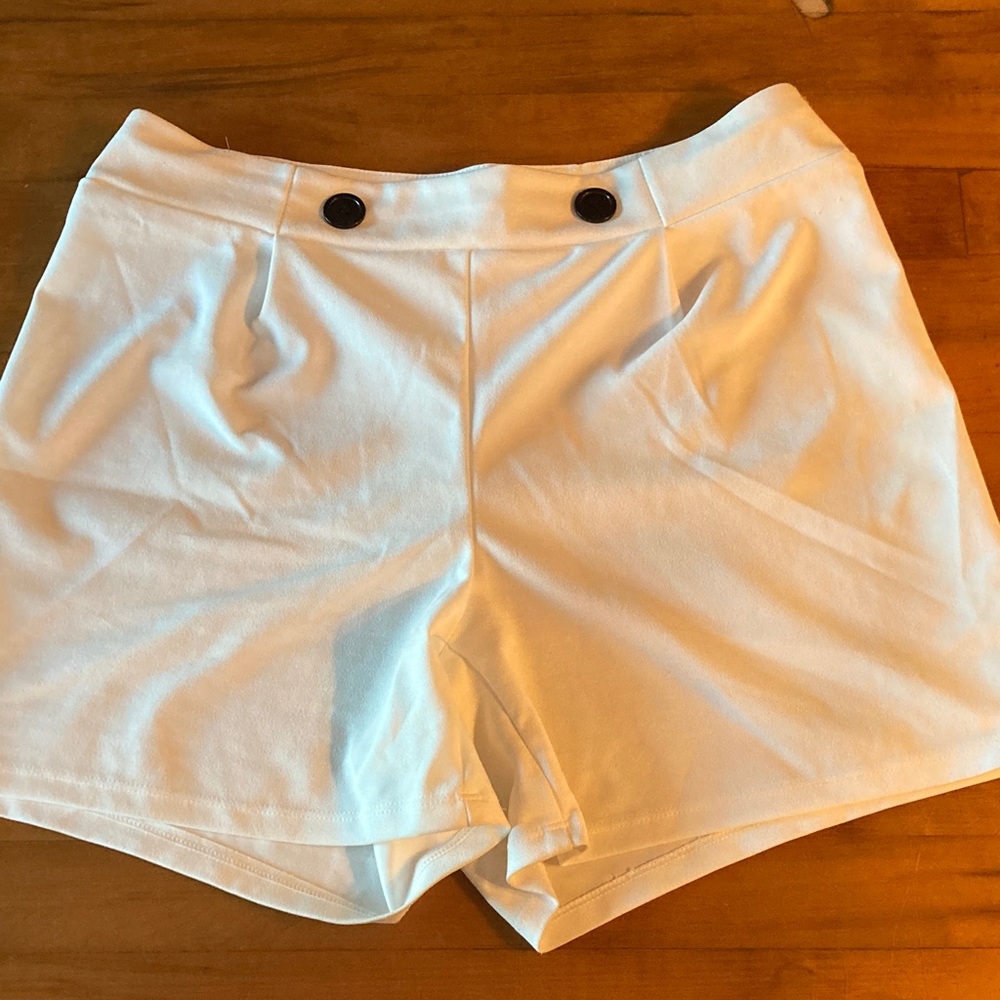 Women's wearever White Shorts
